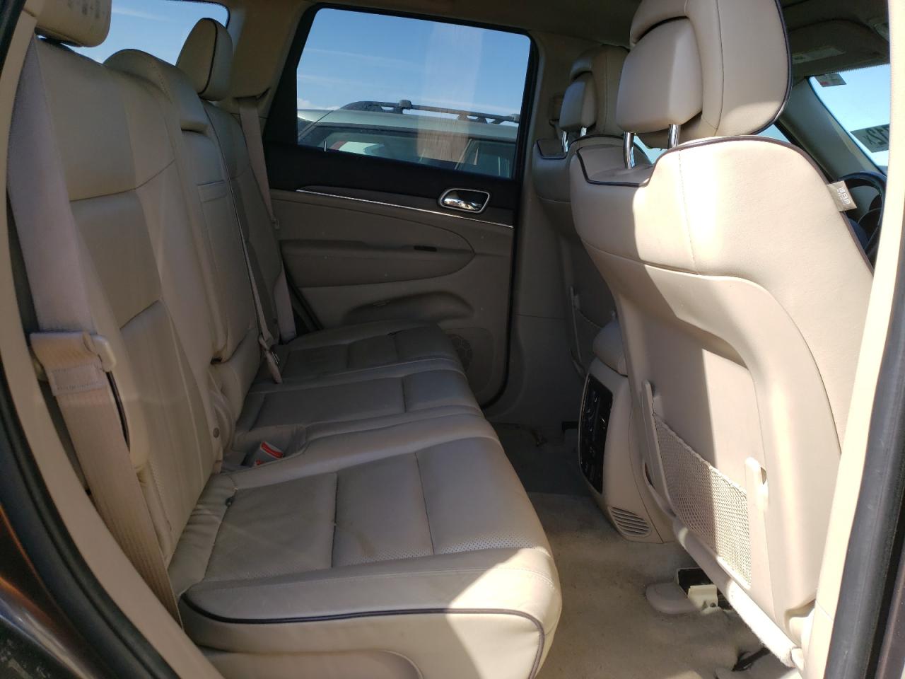 Photo 6 from auction – 2015 JEEP GRAND CHER with VIN 1C4RJFCG7FC717194