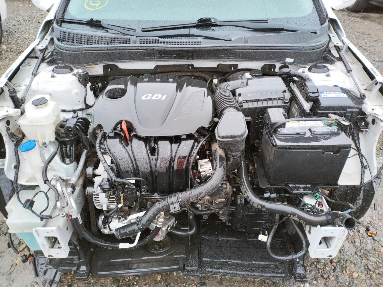 Photo 7 from auction – 2011 HYUNDAI SONATA SE with VIN 5NPEC4AC2BH242274
