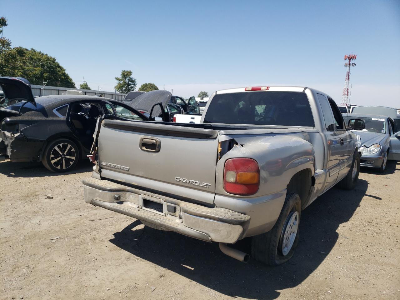 Photo 10 from auction – 2003 CHEVROLET SILVERADO with VIN 1GCEC19T33Z345054