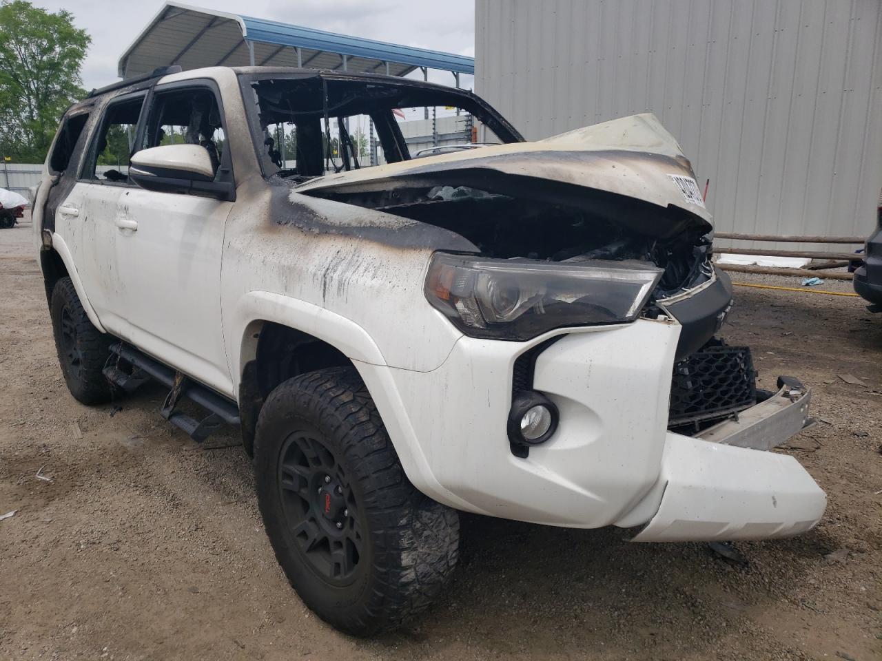 Photo 1 from auction – 2019 TOYOTA 4RUNNER SR with VIN JTEBU5JR7K5711896