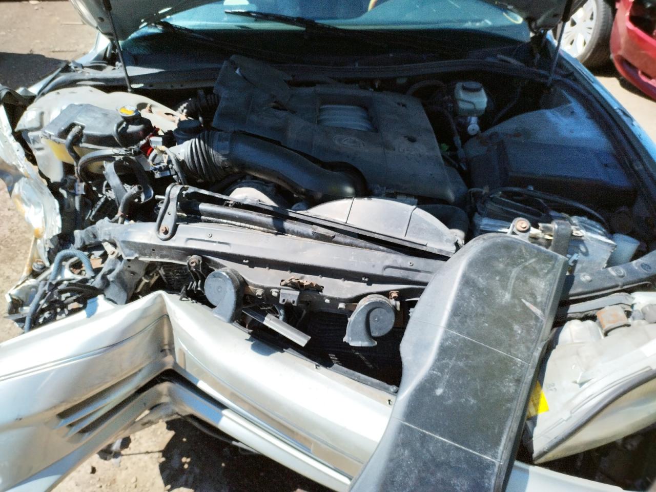 Photo 7 from auction – 2000 LEXUS LS 400 with VIN JT8BH28F1Y0176541