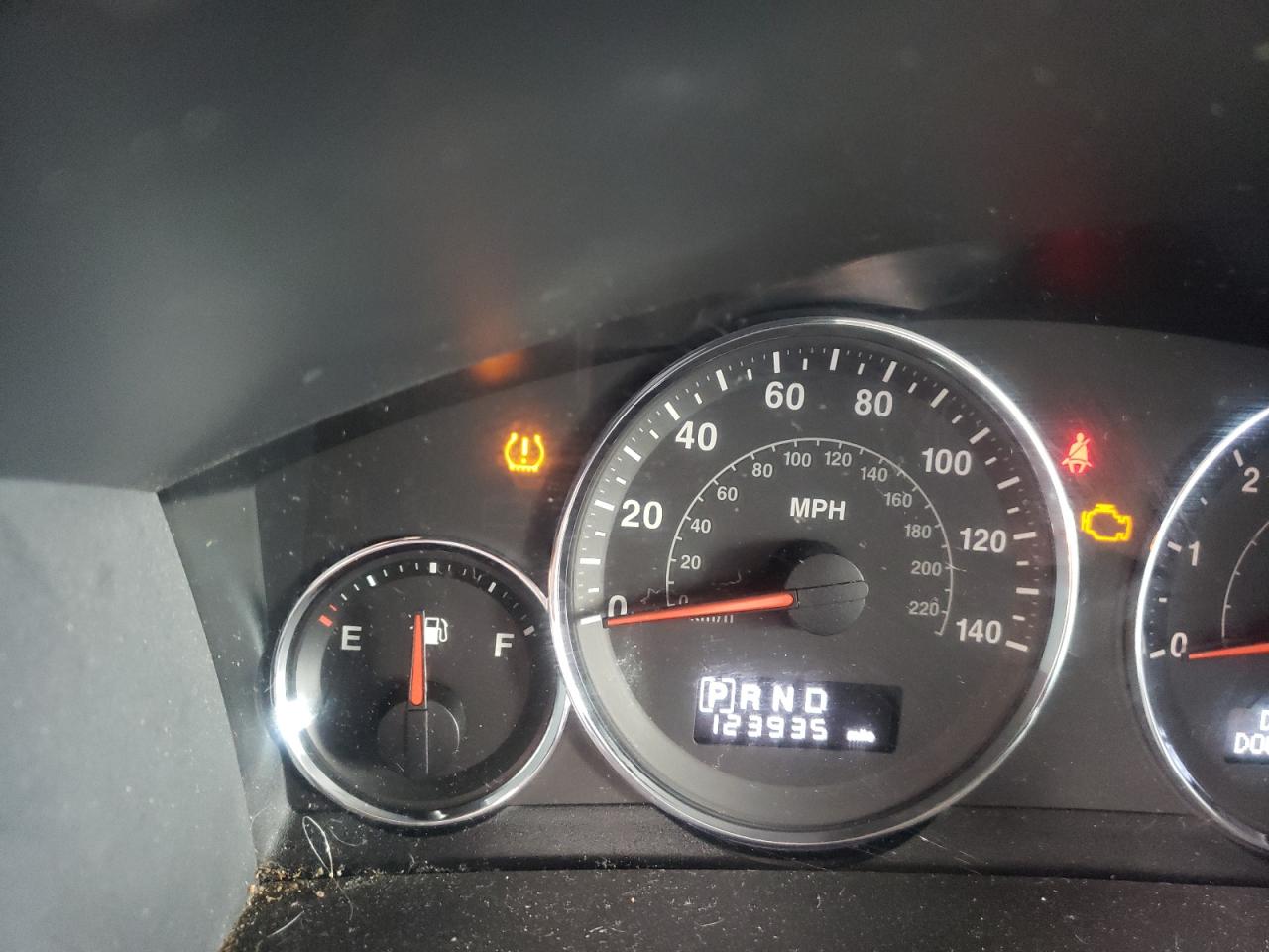 Photo 8 from auction – 2008 JEEP COMMANDER with VIN 1J8HG48K18C212887
