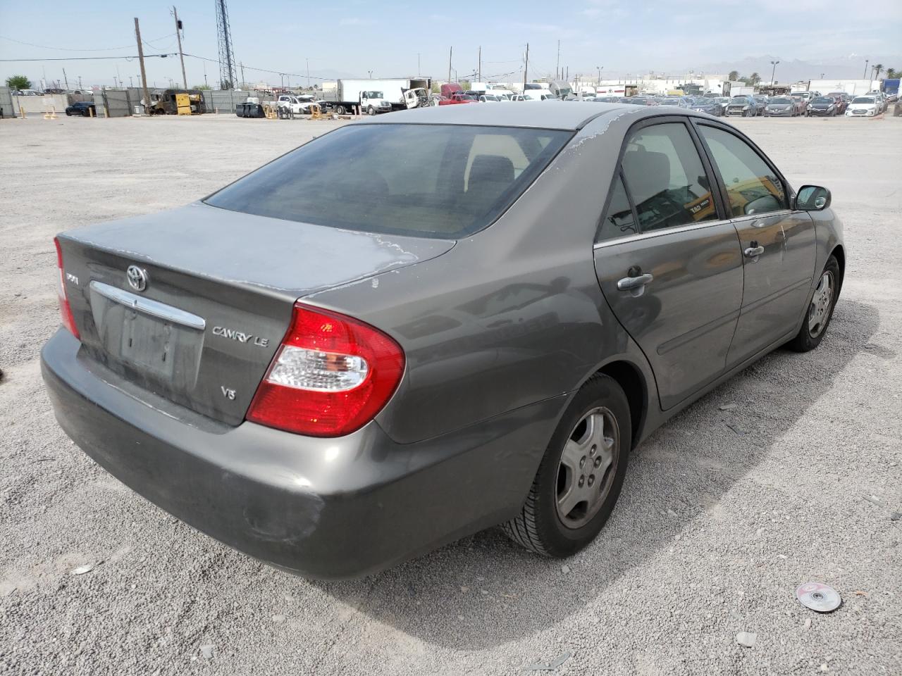 Photo 4 from auction – 2002 TOYOTA CAMRY LE with VIN 4T1BF32K92U519031