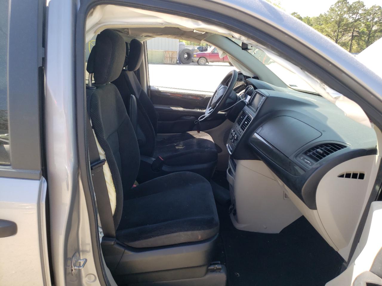 Photo 5 from auction – 2019 DODGE GRAND CARA with VIN 2C4RDGBG8KR608842