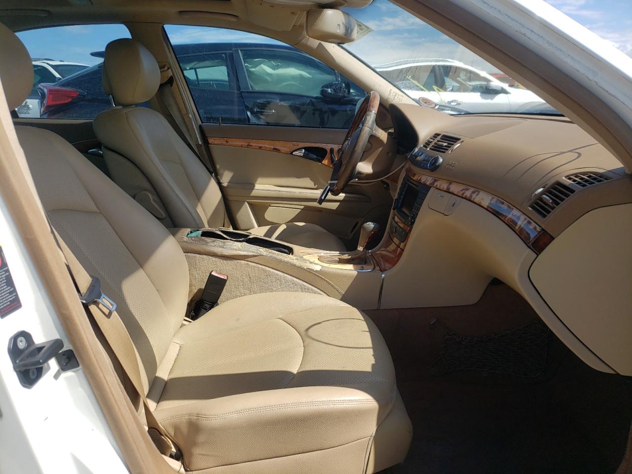 Photo 5 from auction – 2007 MERCEDES-BENZ E 350 with VIN WDBUF56X67B009378