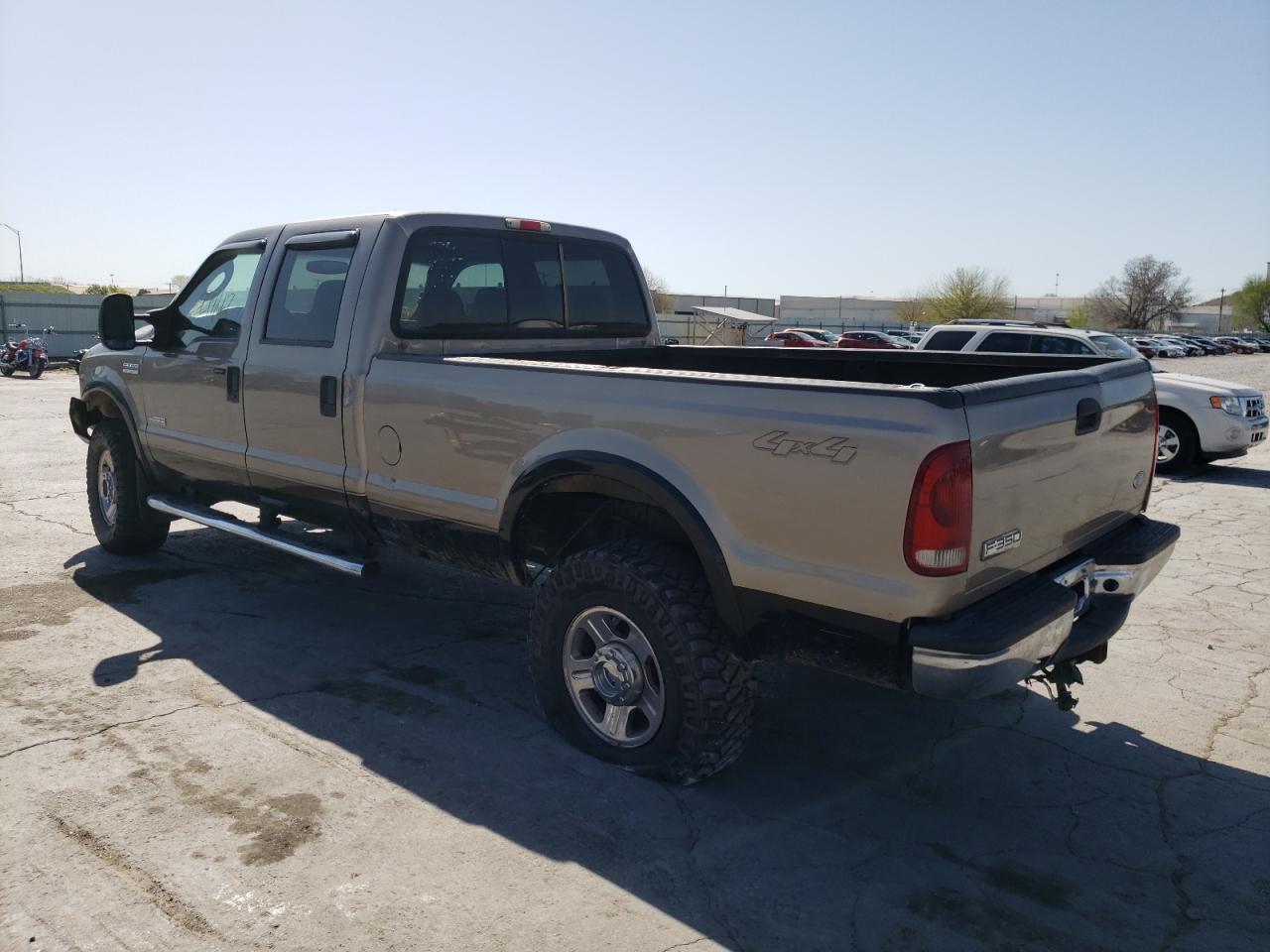 Photo 3 from auction – 2005 FORD F350 SRW S with VIN 1FTWW31P15EA07765