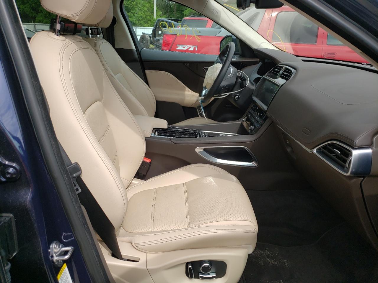 Photo 5 from auction – 2019 JAGUAR F-PACE PRE with VIN SADCK2FX8KA601097