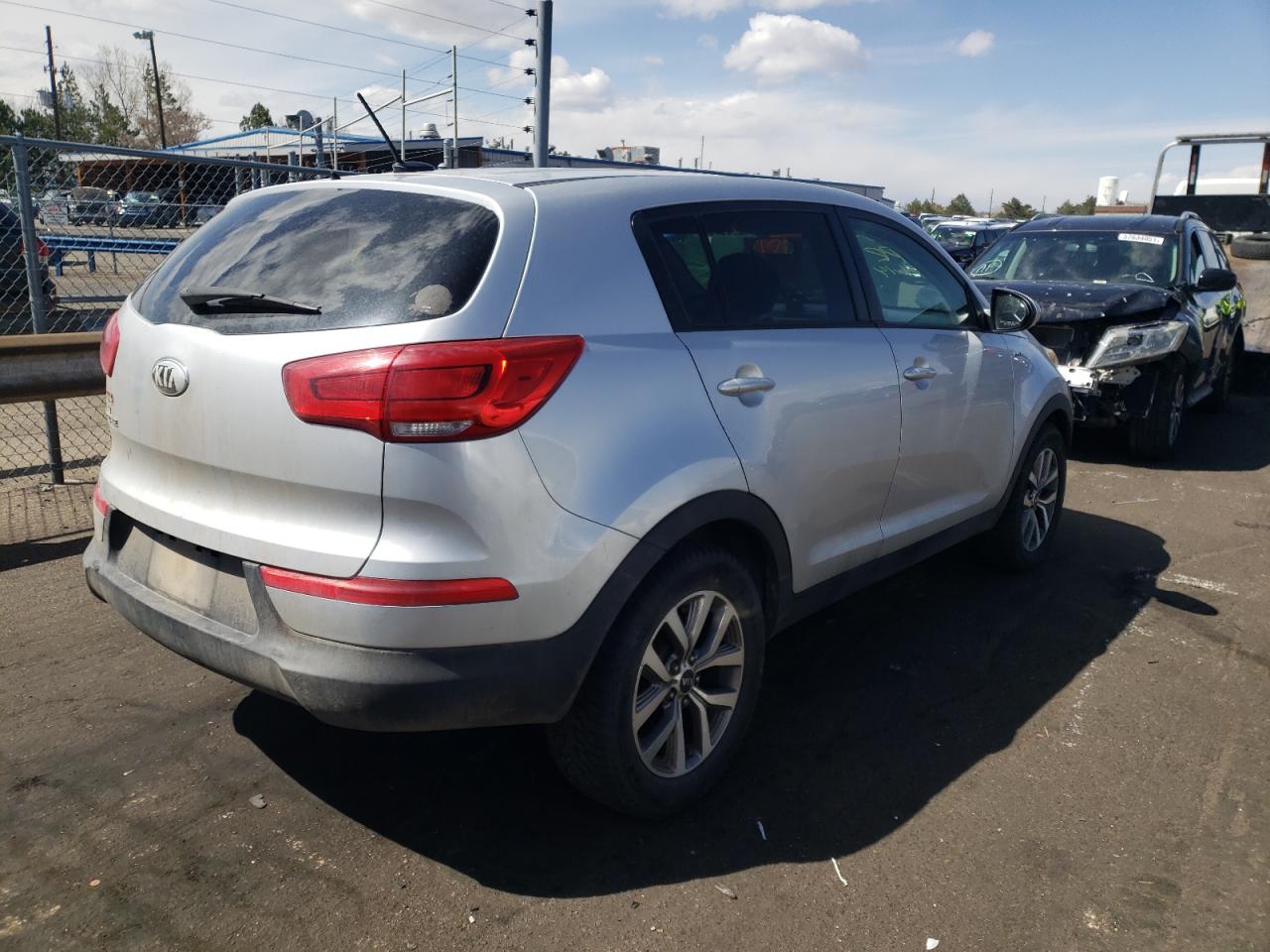 Photo 4 from auction – 2014 KIA SPORTAGE L with VIN KNDPBCAC0E7649556