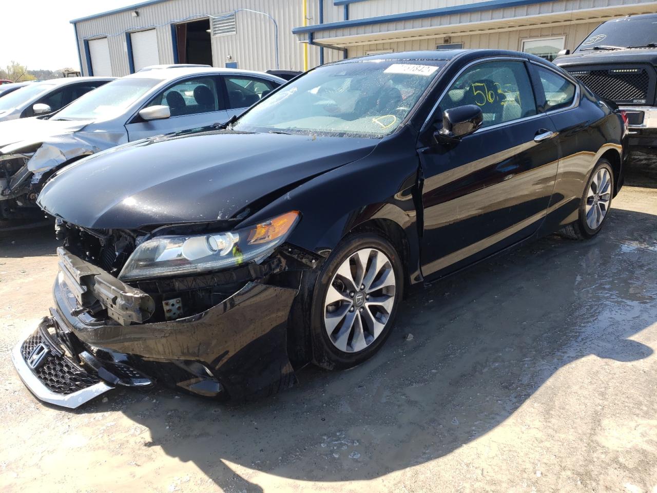 Photo 2 from auction – 2015 HONDA ACCORD EXL with VIN 1HGCT1B82FA012880