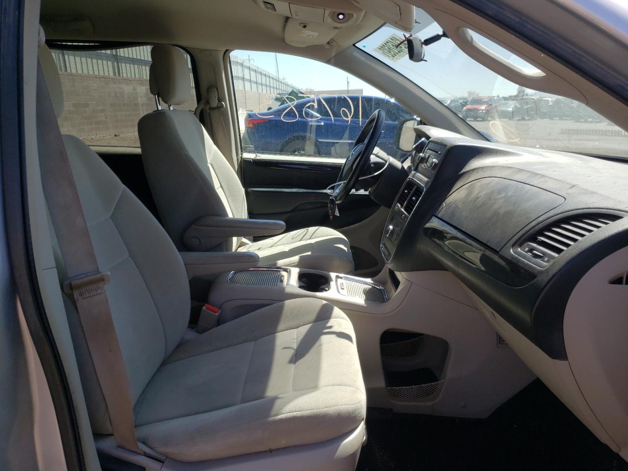 Photo 5 from auction – 2012 DODGE GRAND CARA with VIN 2C4RDGDG1CR197248