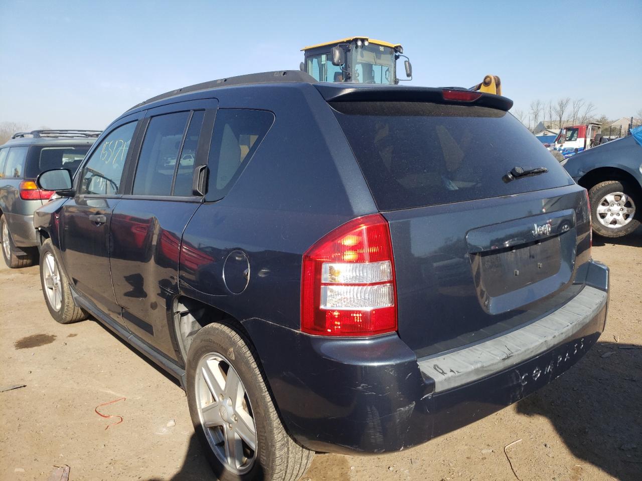Photo 3 from auction – 2007 JEEP COMPASS with VIN 1J8FT47097D363617