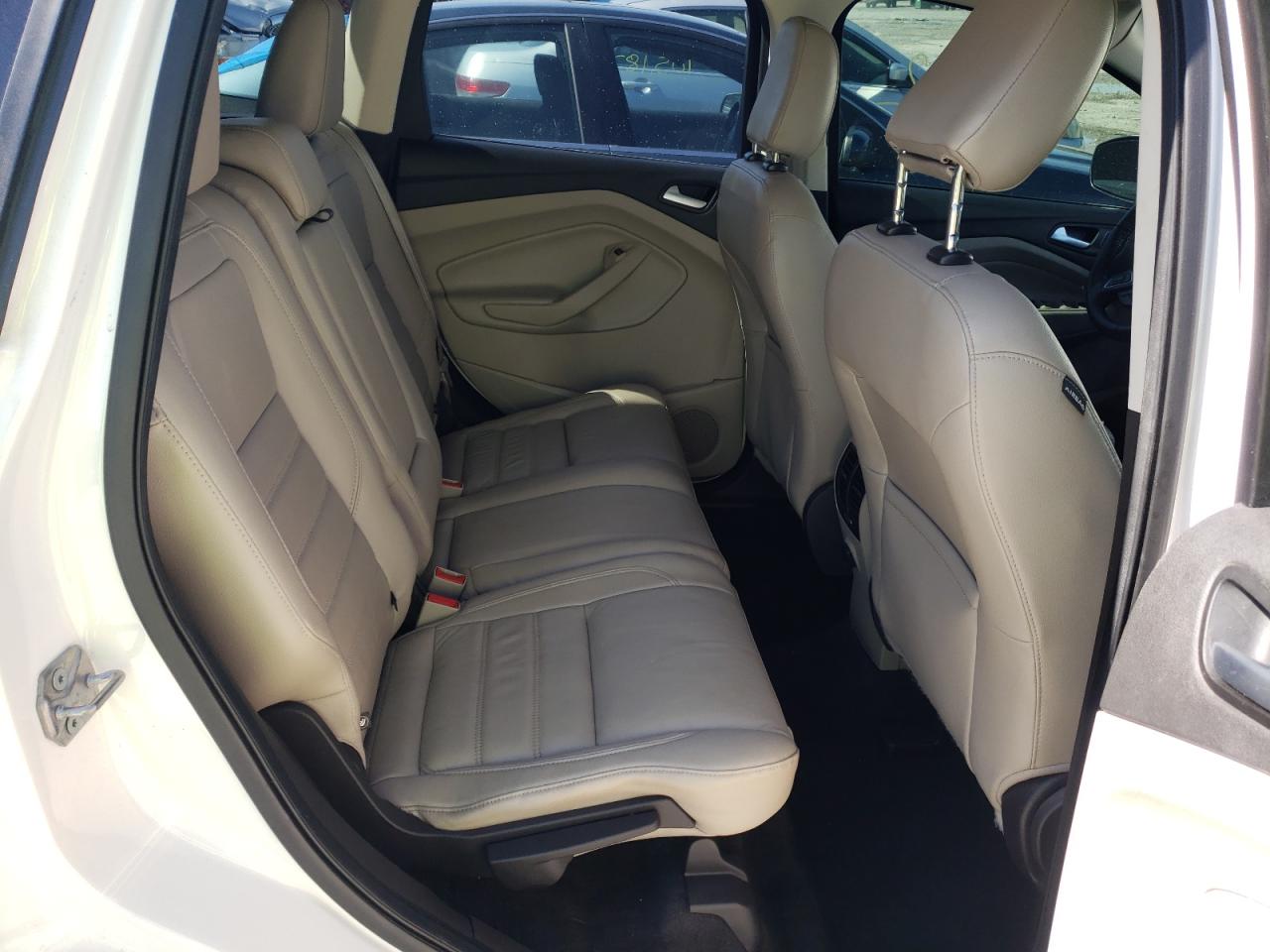Photo 6 from auction – 2018 FORD ESCAPE SEL with VIN 1FMCU0HD0JUB60717