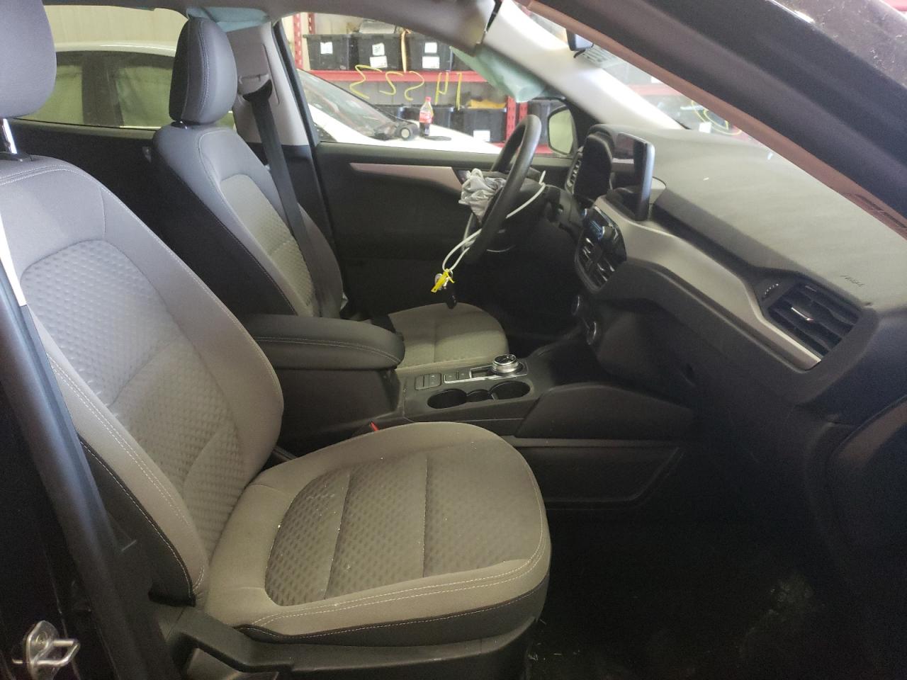 Photo 5 from auction – 2020 FORD ESCAPE SE with VIN 1FMCU9G60LUA56979