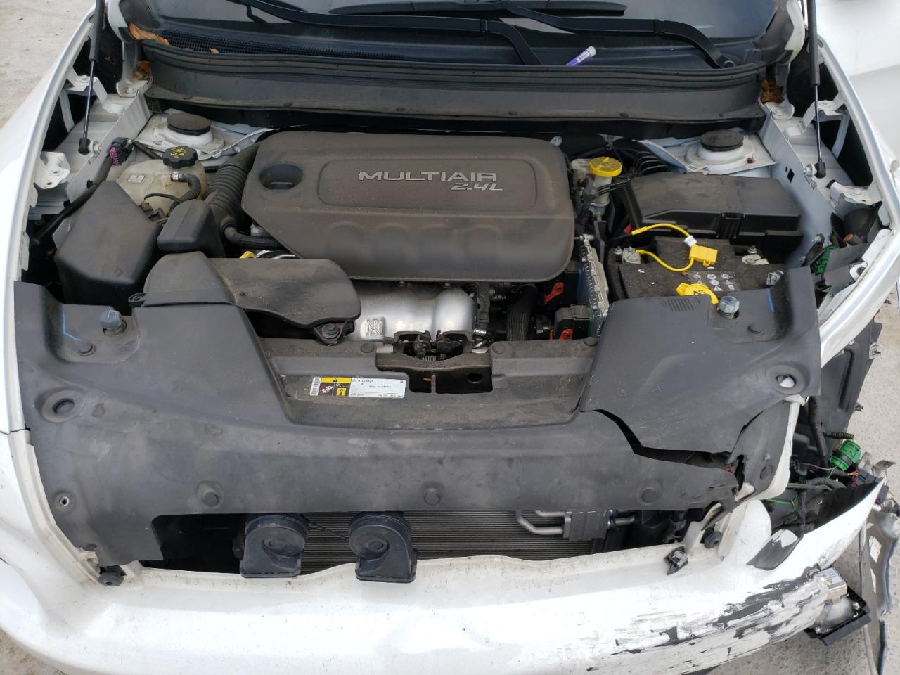 Photo 7 from auction – 2018 JEEP CHEROKEE L with VIN 1C4PJLCB6JD533586