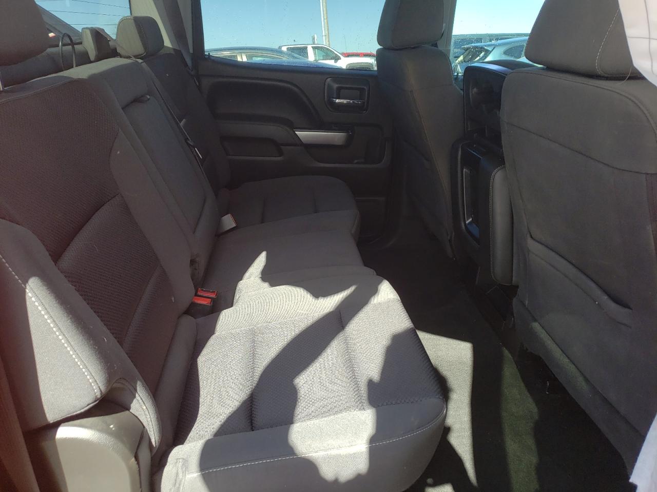 Photo 6 from auction – 2017 CHEVROLET silverado with VIN 3GCUKREC8HG162761