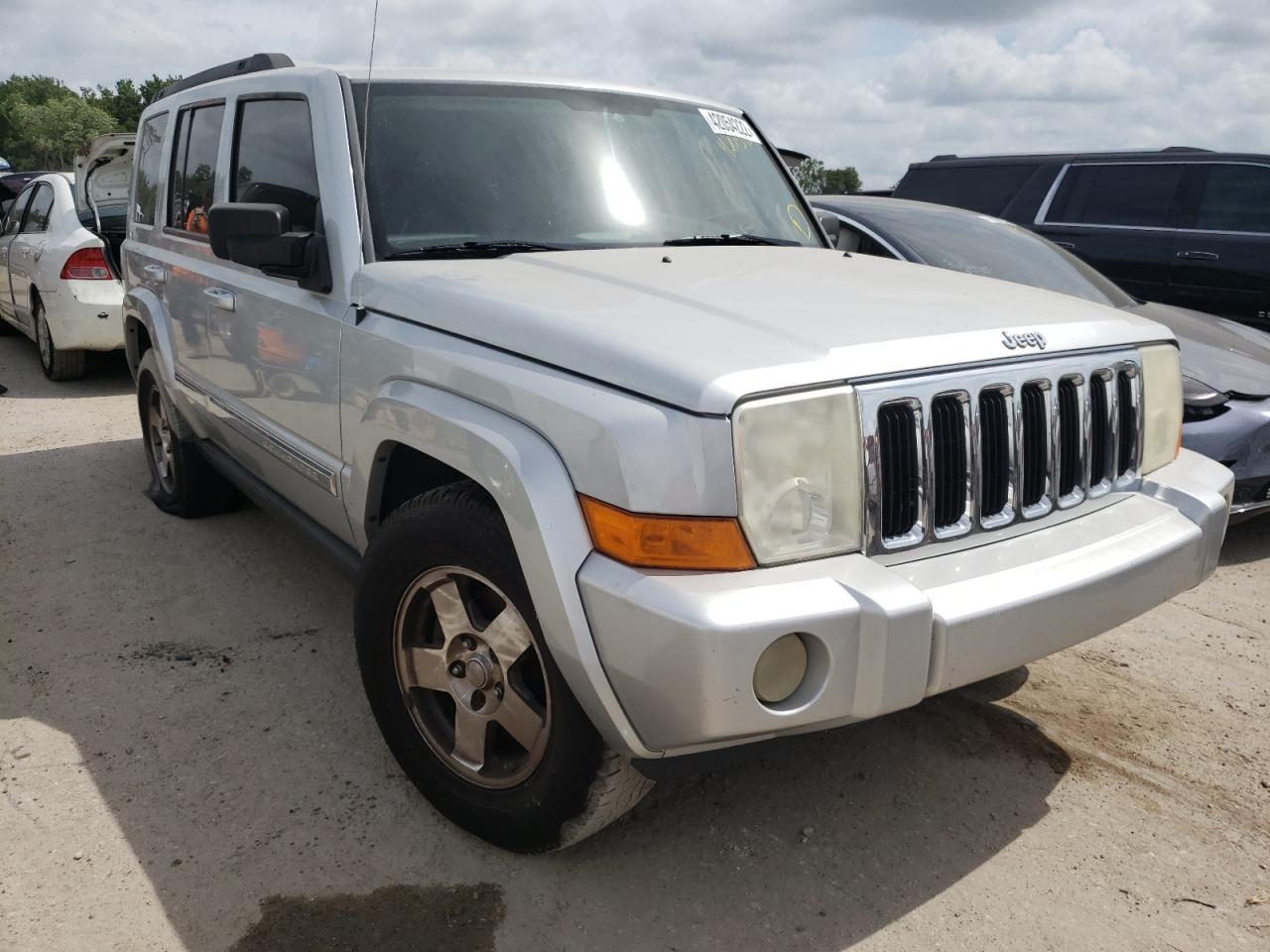 JEEP COMMANDER 2010 with VIN 1J4RH4GK1AC140941 - Photo from auction