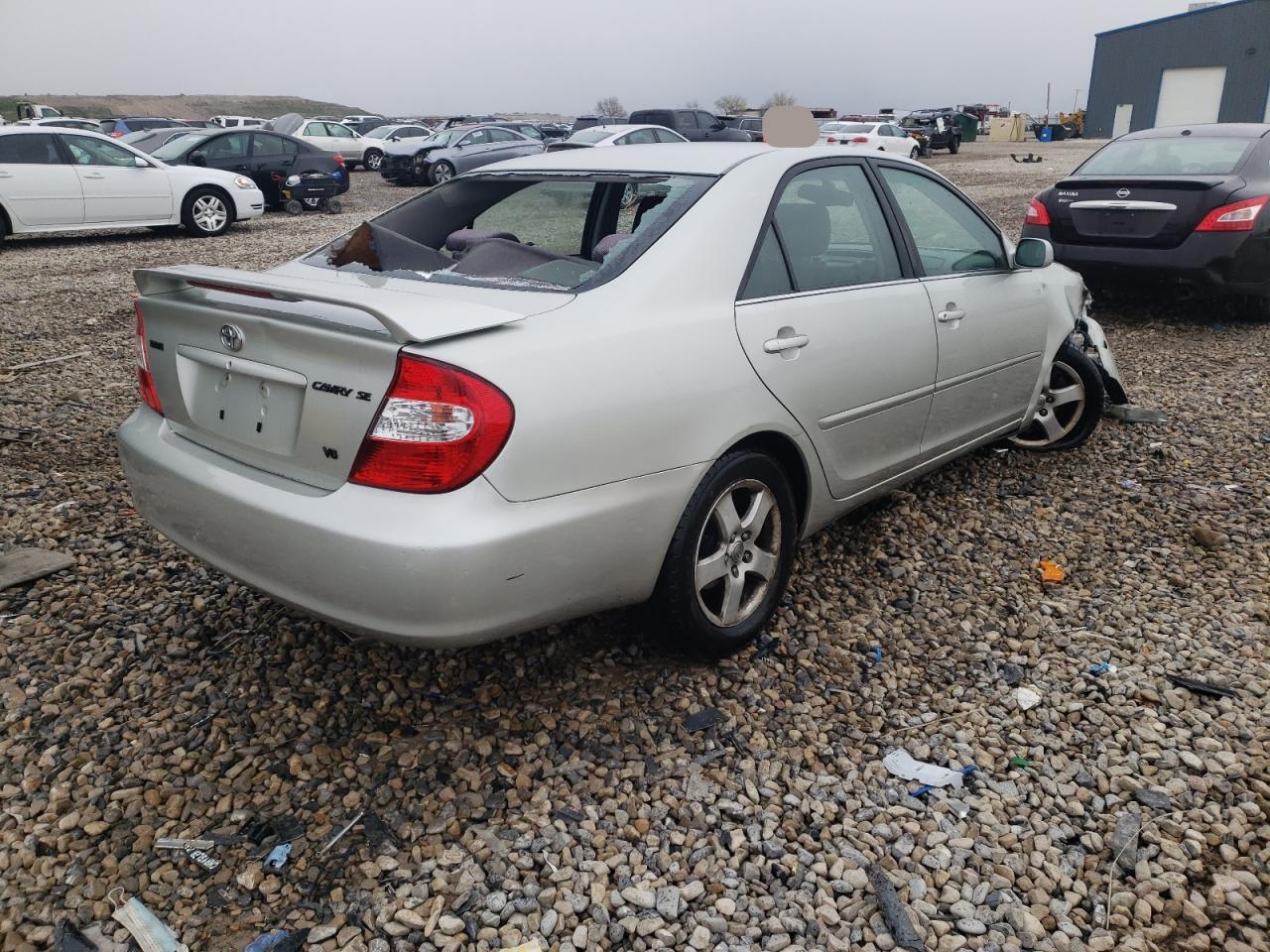 Photo 4 from auction – 2002 TOYOTA CAMRY LE with VIN JTDBF30K720049466