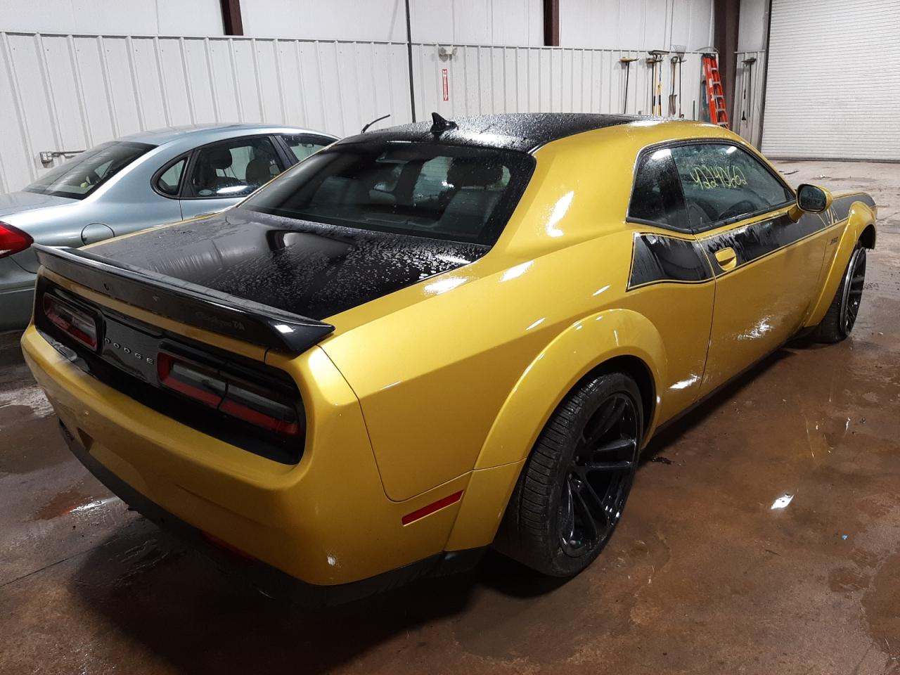 Photo 4 from auction – 2021 DODGE CHALLENGER with VIN 2C3CDZFJ3MH560865