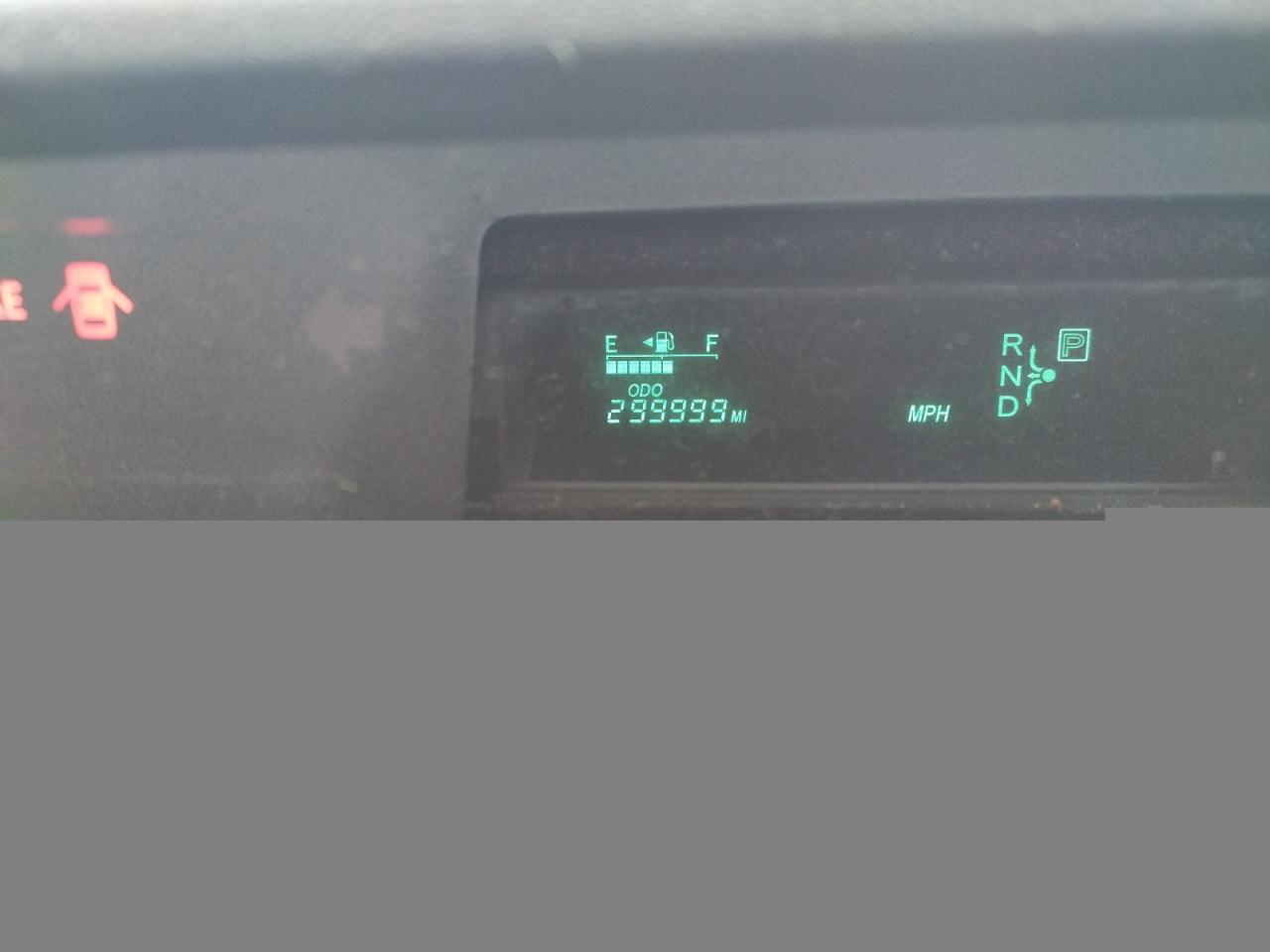 Photo 8 from auction – 2004 TOYOTA PRIUS with VIN JTDKB22UX40101311