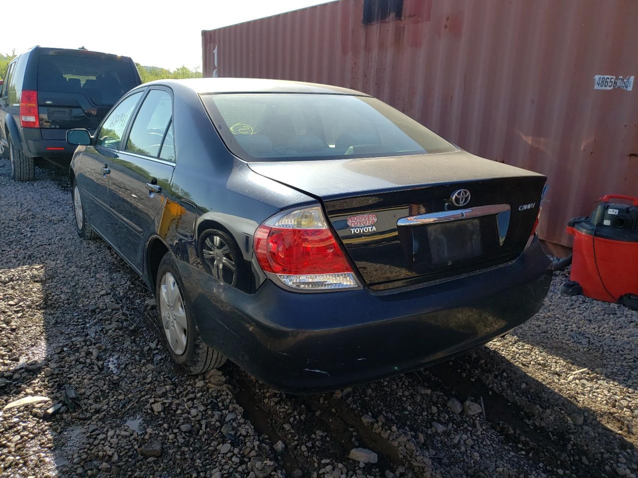 Photo 3 from auction – 2005 TOYOTA CAMRY LE with VIN 4T1BE32K85U061165