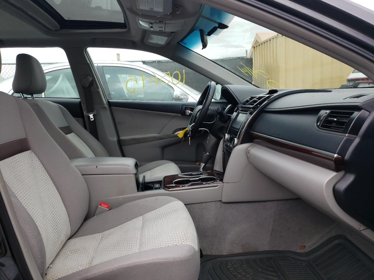 Photo 5 from auction – 2012 TOYOTA CAMRY BASE with VIN 4T4BF1FKXCR243805