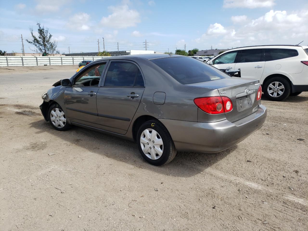 Photo 3 from auction – 2005 TOYOTA COROLLA CE with VIN 1NXBR32E55Z403492