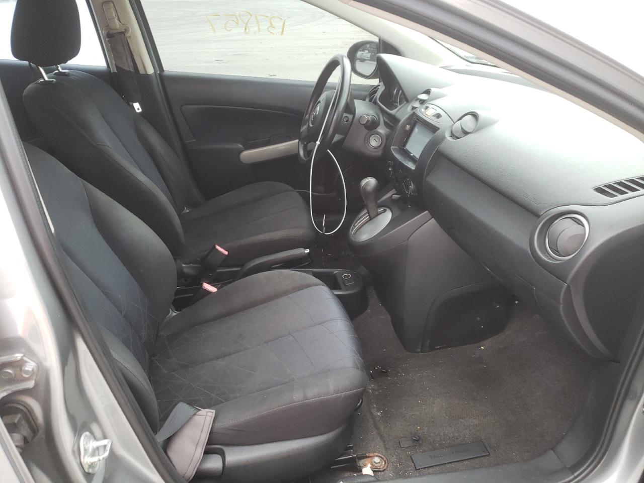 Photo 5 from auction – 2012 MAZDA MAZDA2 with VIN JM1DE1KY0C0141666