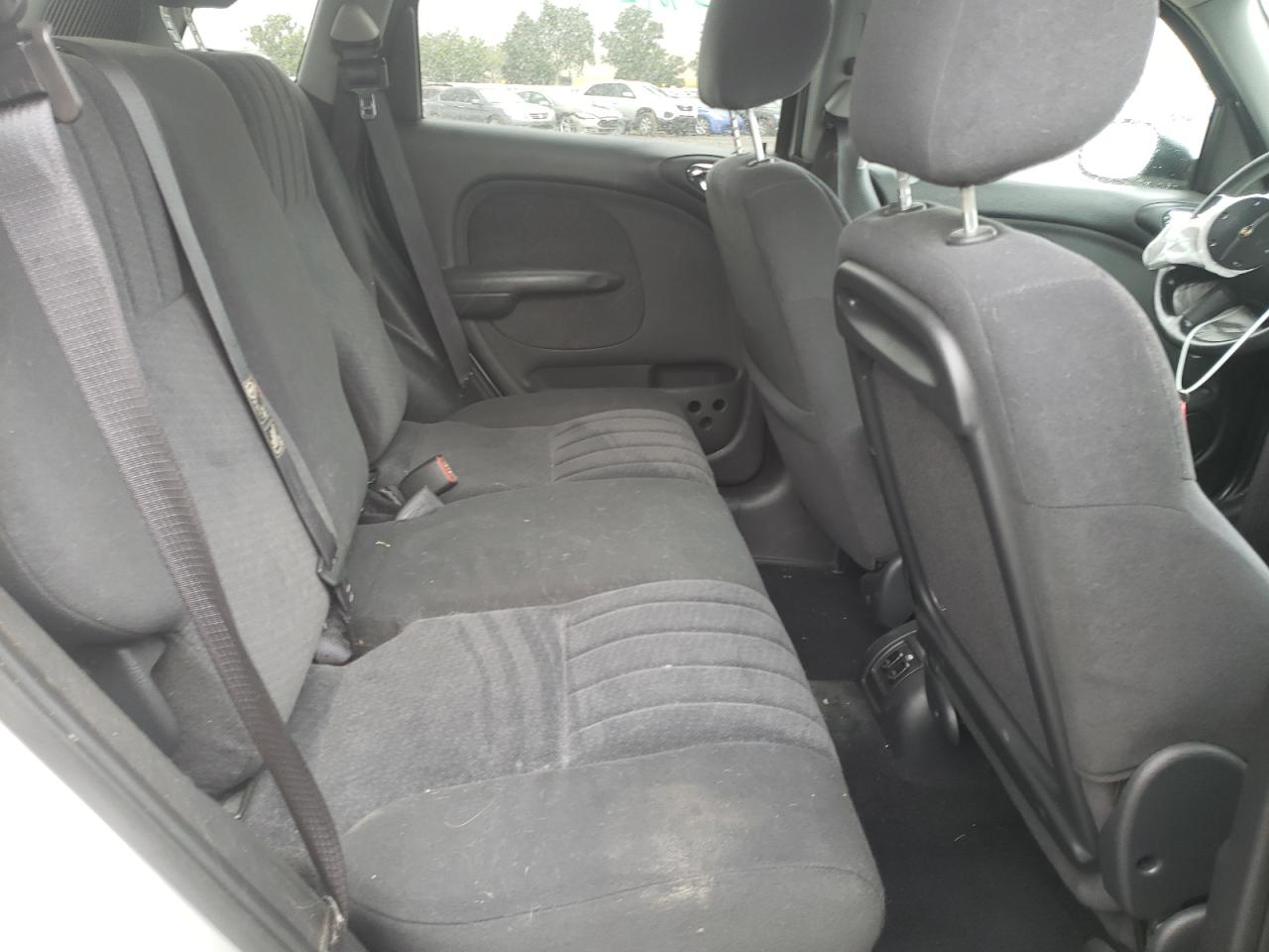Photo 6 from auction – 2003 CHRYSLER PT CRUISER with VIN 3C4FY58B73T550230