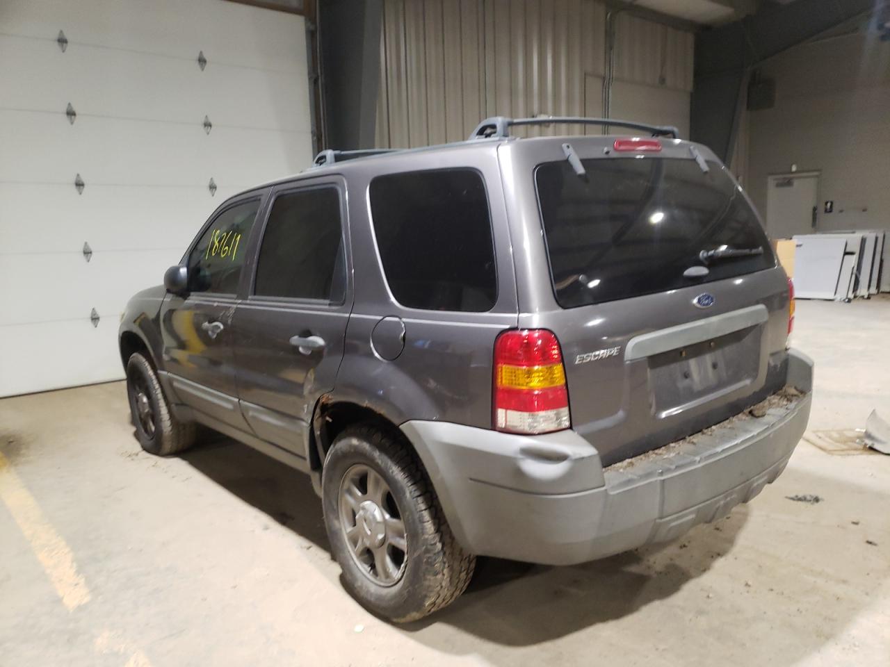 Photo 3 from auction – 2005 FORD ESCAPE XLS with VIN 1FMYU92Z25KD76195
