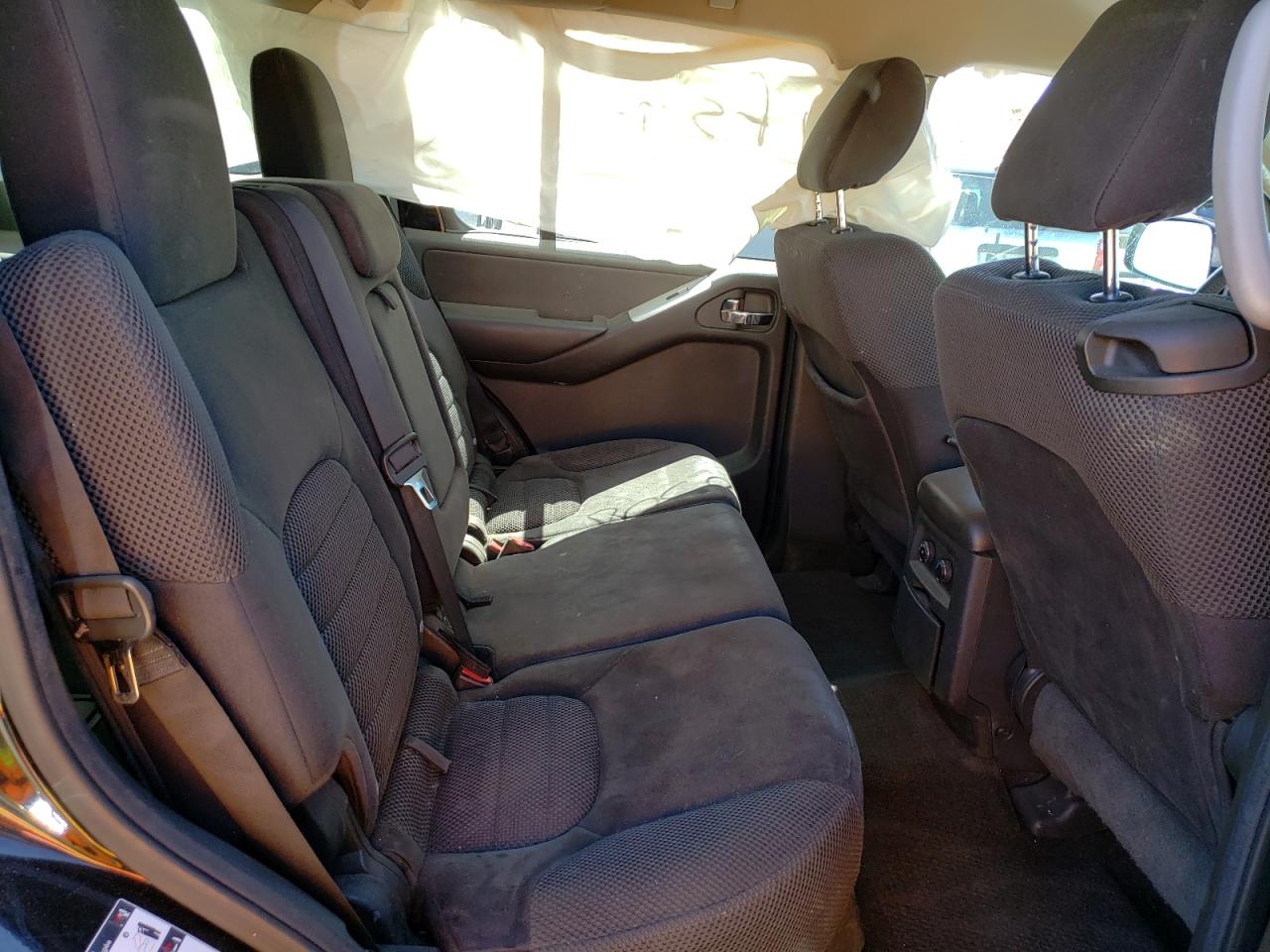 Photo 6 from auction – 2012 NISSAN PATHFINDER with VIN 5N1AR1NB7CC602905