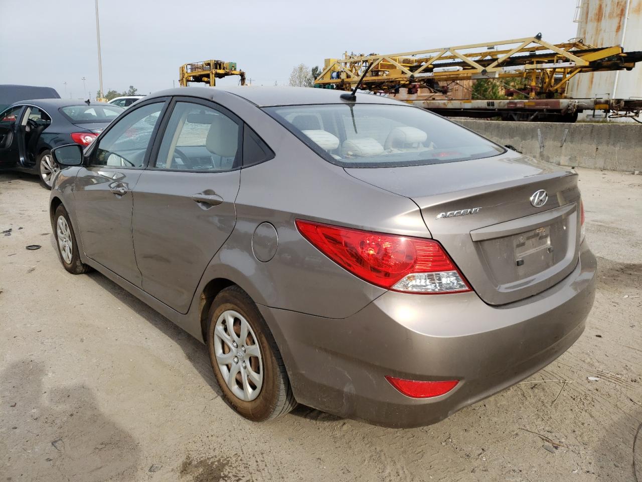 Photo 3 from auction – 2012 HYUNDAI ACCENT GLS with VIN KMHCT4AE7CU223781