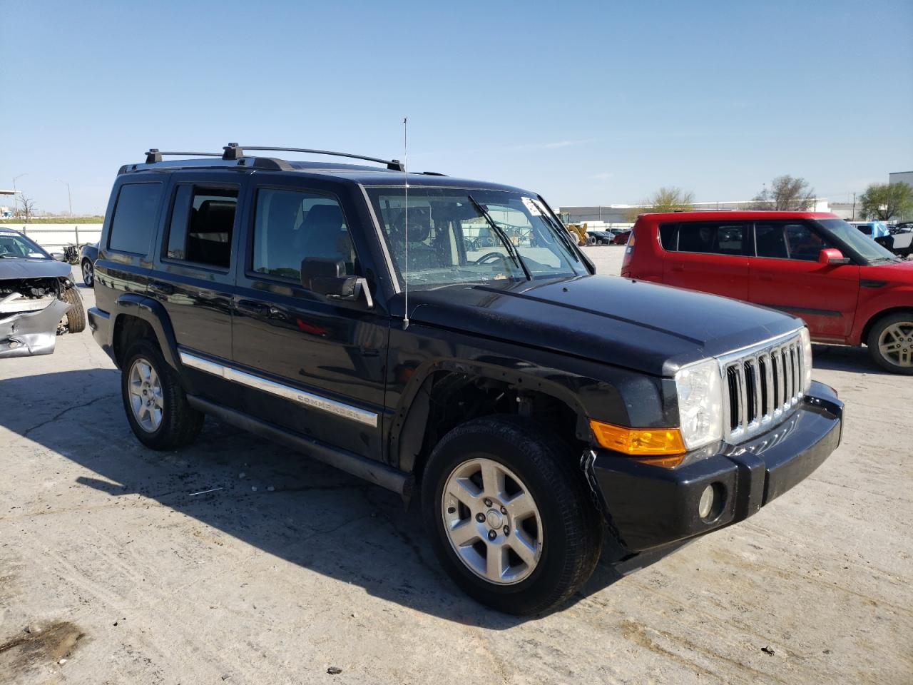 JEEP COMMANDER 2008 with VIN 1J8HG58228C245063 - Photo from auction