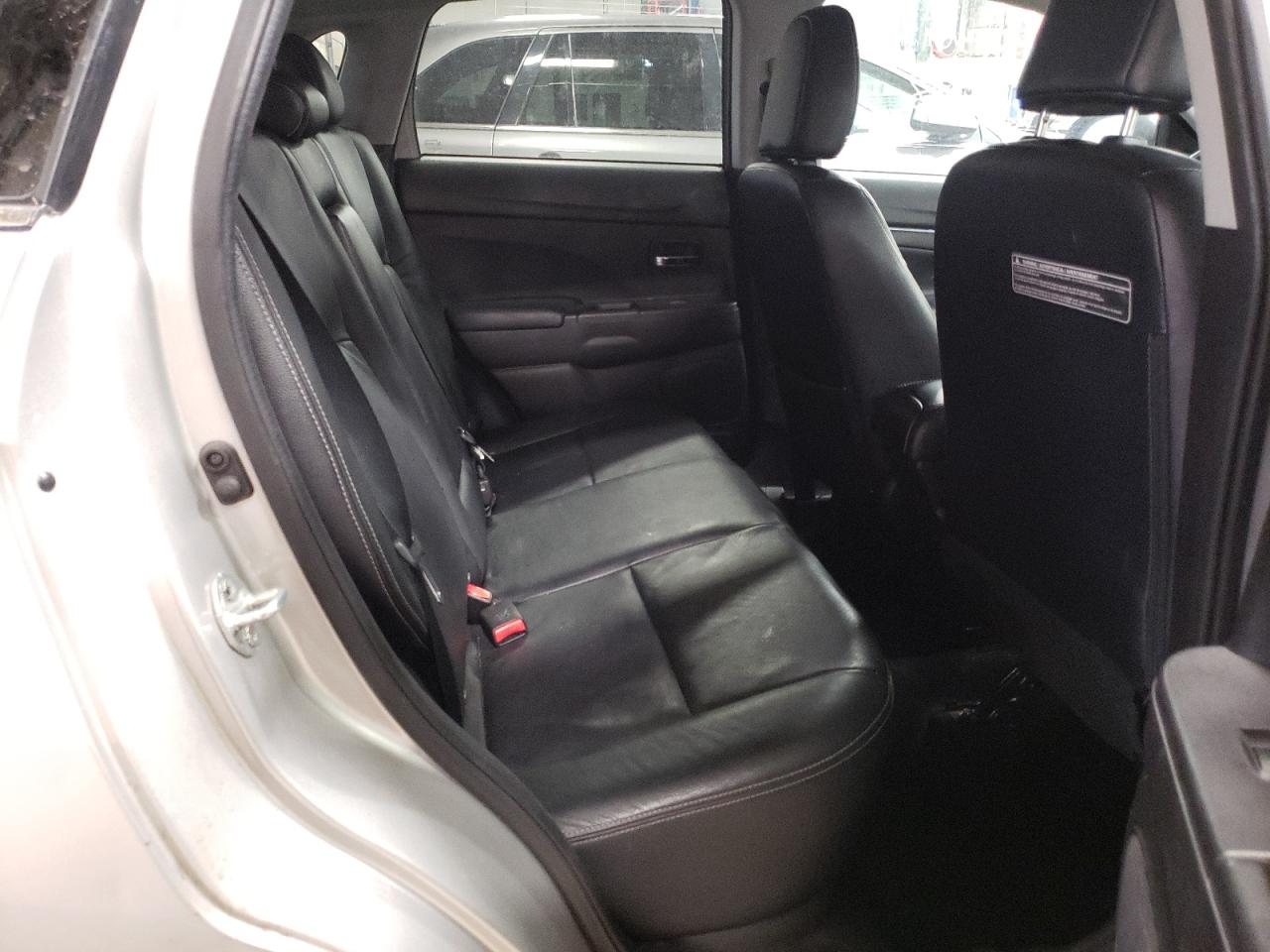 Photo 6 from auction – 2015 MITSUBISHI OUTLANDER with VIN 4A4AR4AU9FE013658