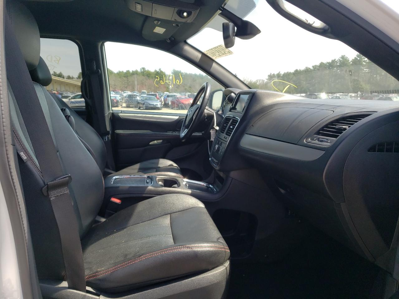 Photo 5 from auction – 2019 DODGE GRAND CARA with VIN 2C4RDGEG9KR536416
