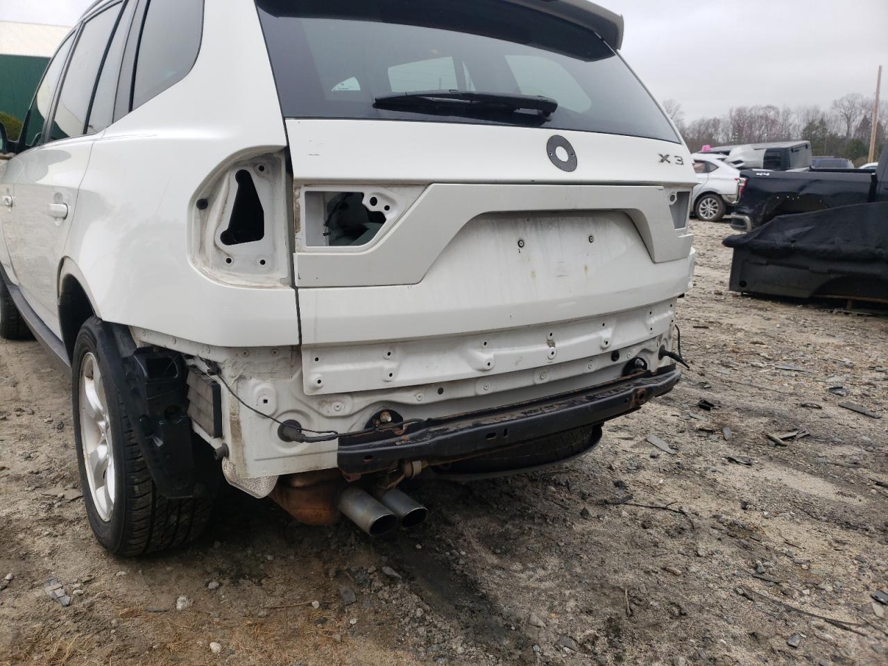 Photo 9 from auction – 2007 BMW X3 3.0SI with VIN WBXPC93497WF06285