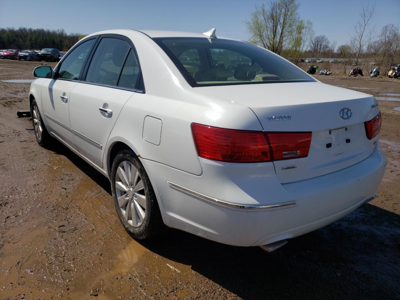 Photo 3 from auction – 2009 HYUNDAI SONATA SE with VIN 5NPEU46F99H503202