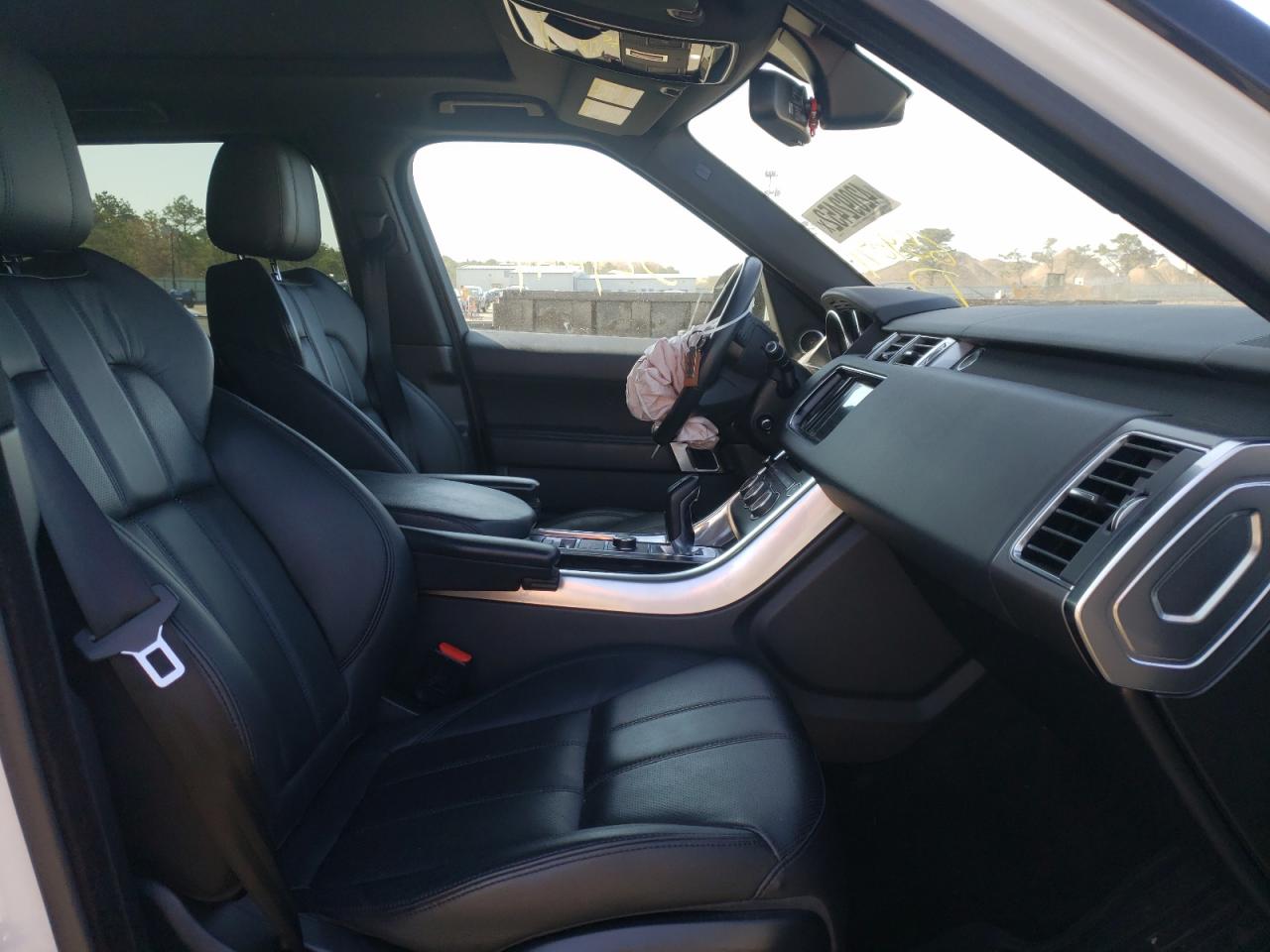Photo 5 from auction – 2016 LAND ROVER RANGE ROVE with VIN SALWG2PF5GA659071