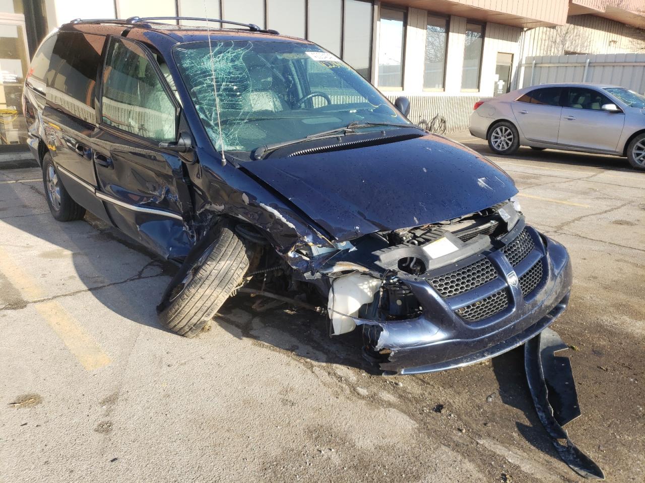 DODGE GRAND CARA 2004 with VIN 2D4GP44L74R516604 - Photo from auction