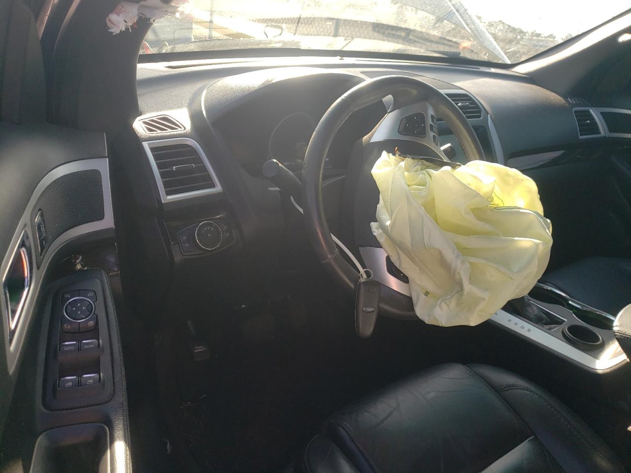 Photo 9 from auction – 2015 FORD EXPLORER L with VIN 1FM5K7F86FGB81784