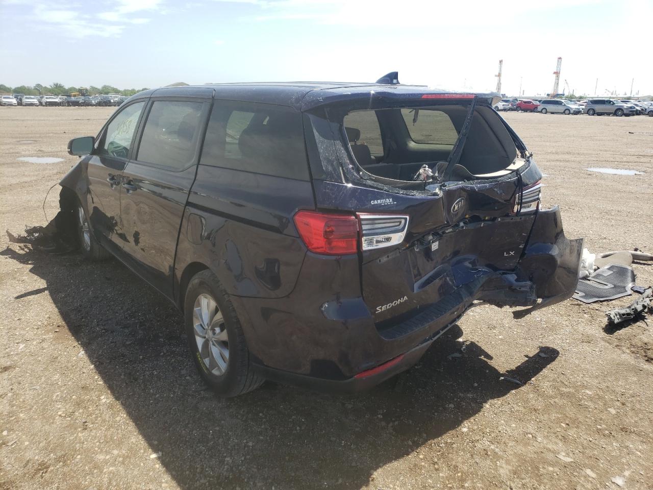 Photo 3 from auction – 2020 KIA SEDONA LX with VIN KNDMB5C19L6618383