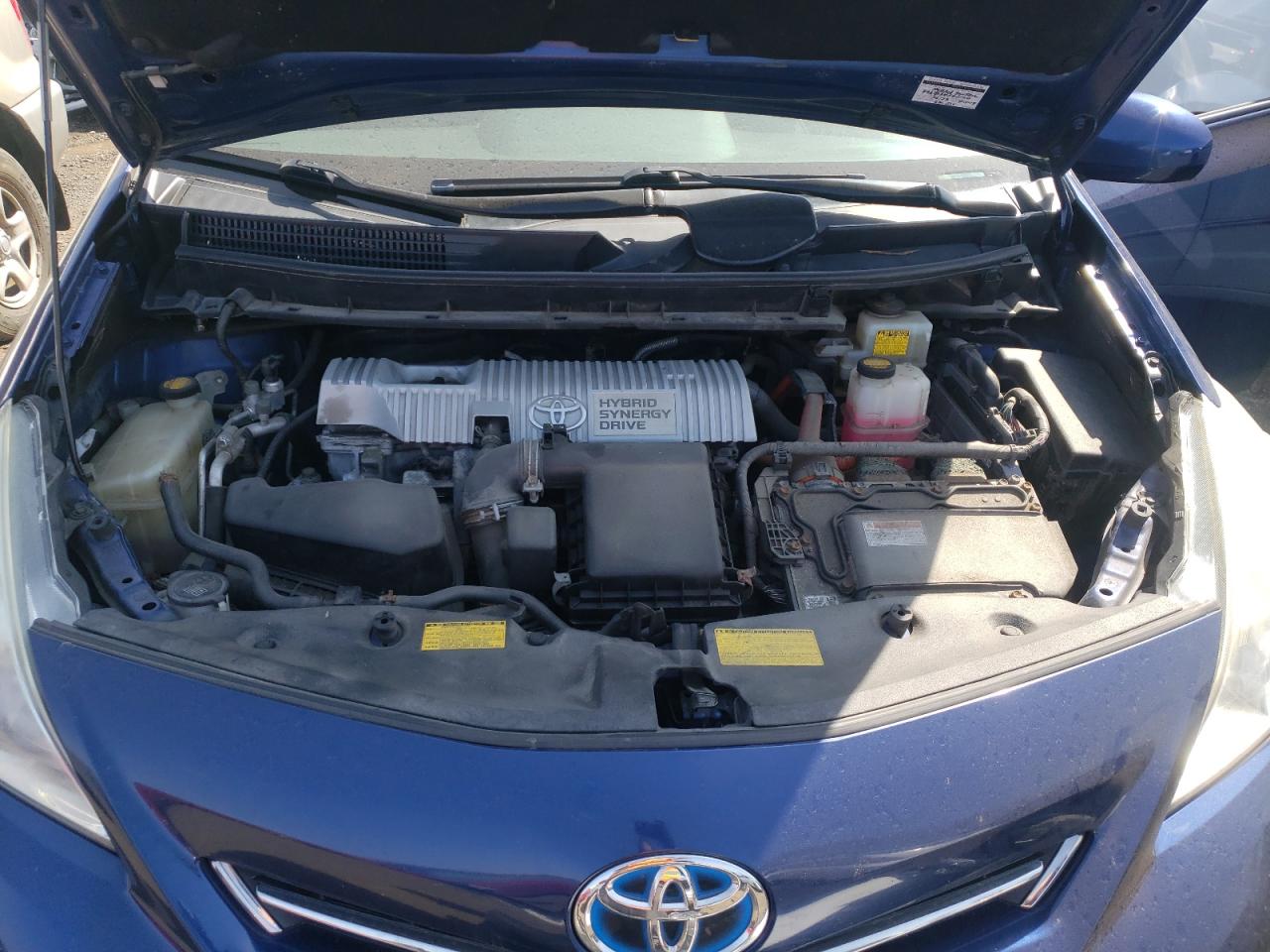 Photo 7 from auction – 2014 TOYOTA PRIUS V with VIN JTDZN3EU2E3316088