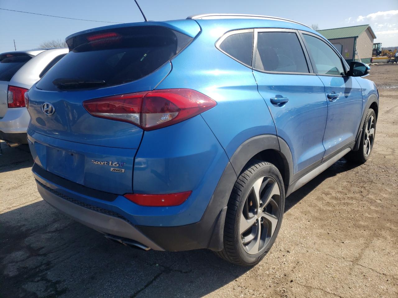 Photo 4 from auction – 2017 HYUNDAI TUCSON LIM with VIN KM8J3CA21HU363758