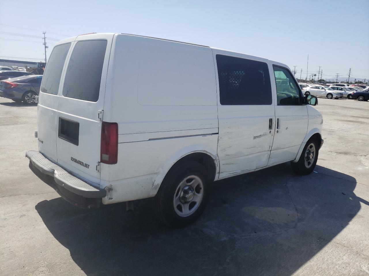 Photo 4 from auction – 2004 CHEVROLET ASTRO with VIN 1GCDM19X44B104349