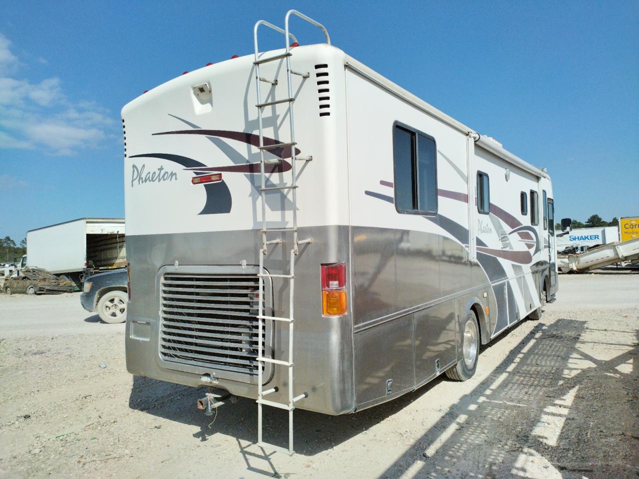 Photo 4 from auction – 2003 FREIGHTLINER CHASSIS X with VIN 4UZAAHAK33CL10299