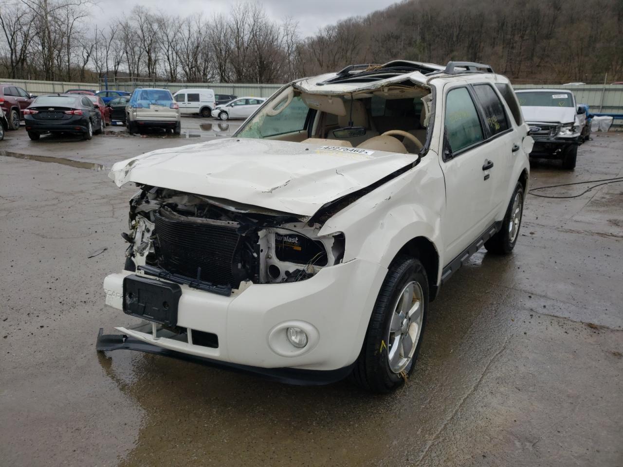 Photo 2 from auction – 2012 FORD ESCAPE XLT with VIN 1FMCU0D7XCKC12515