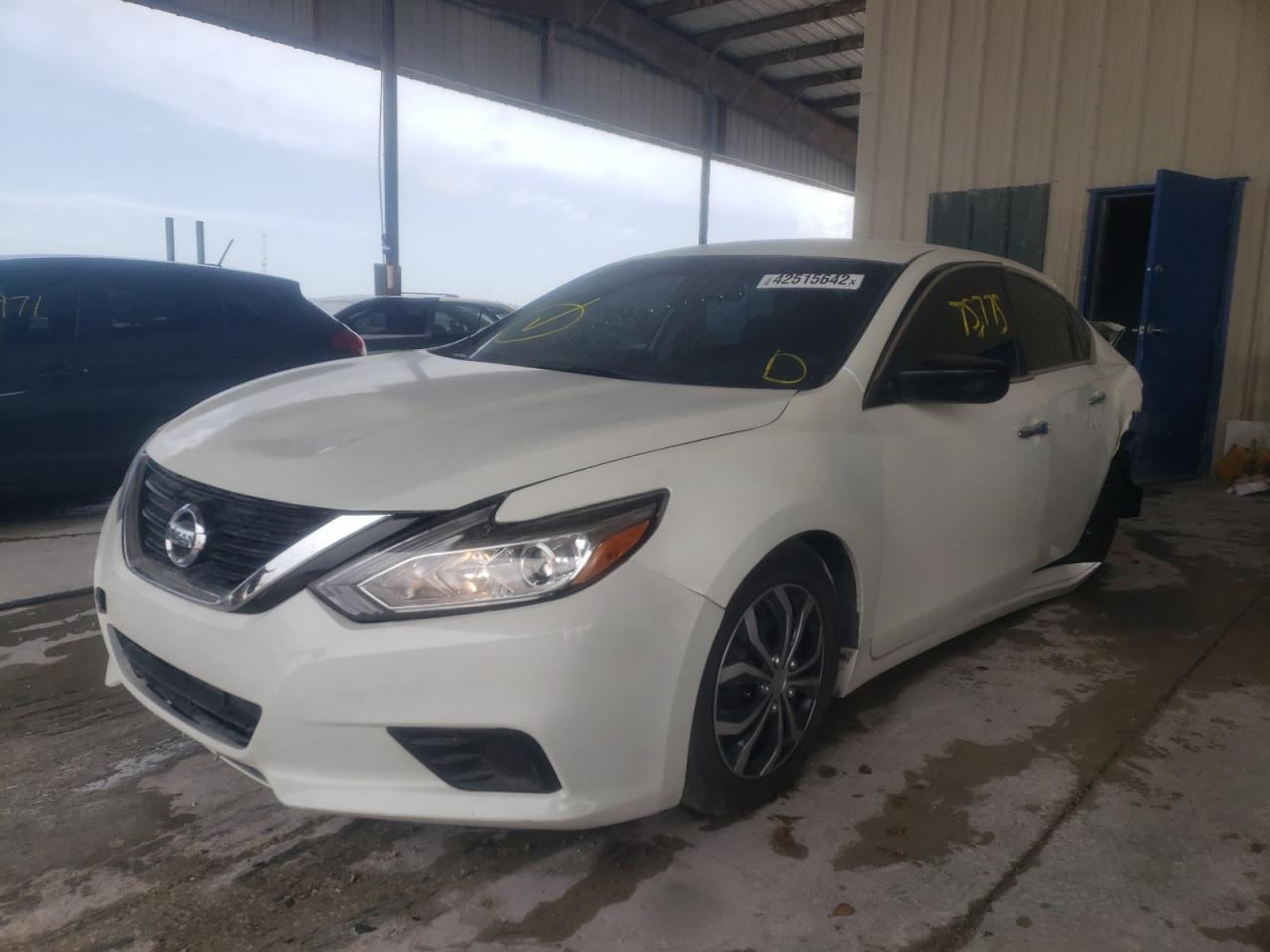 Photo 2 from auction – 2017 NISSAN ALTIMA 2.5 with VIN 1N4AL3AP1HC284229