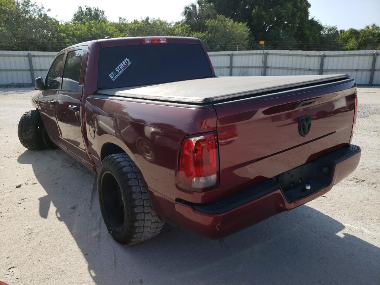 Photo 3 from auction – 2017 RAM 1500 ST with VIN 1C6RR6KG7HS513439
