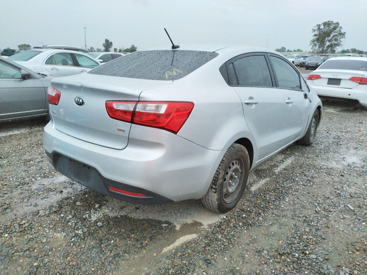 Photo 4 from auction – 2015 KIA RIO LX with VIN KNADM4A34F6468662