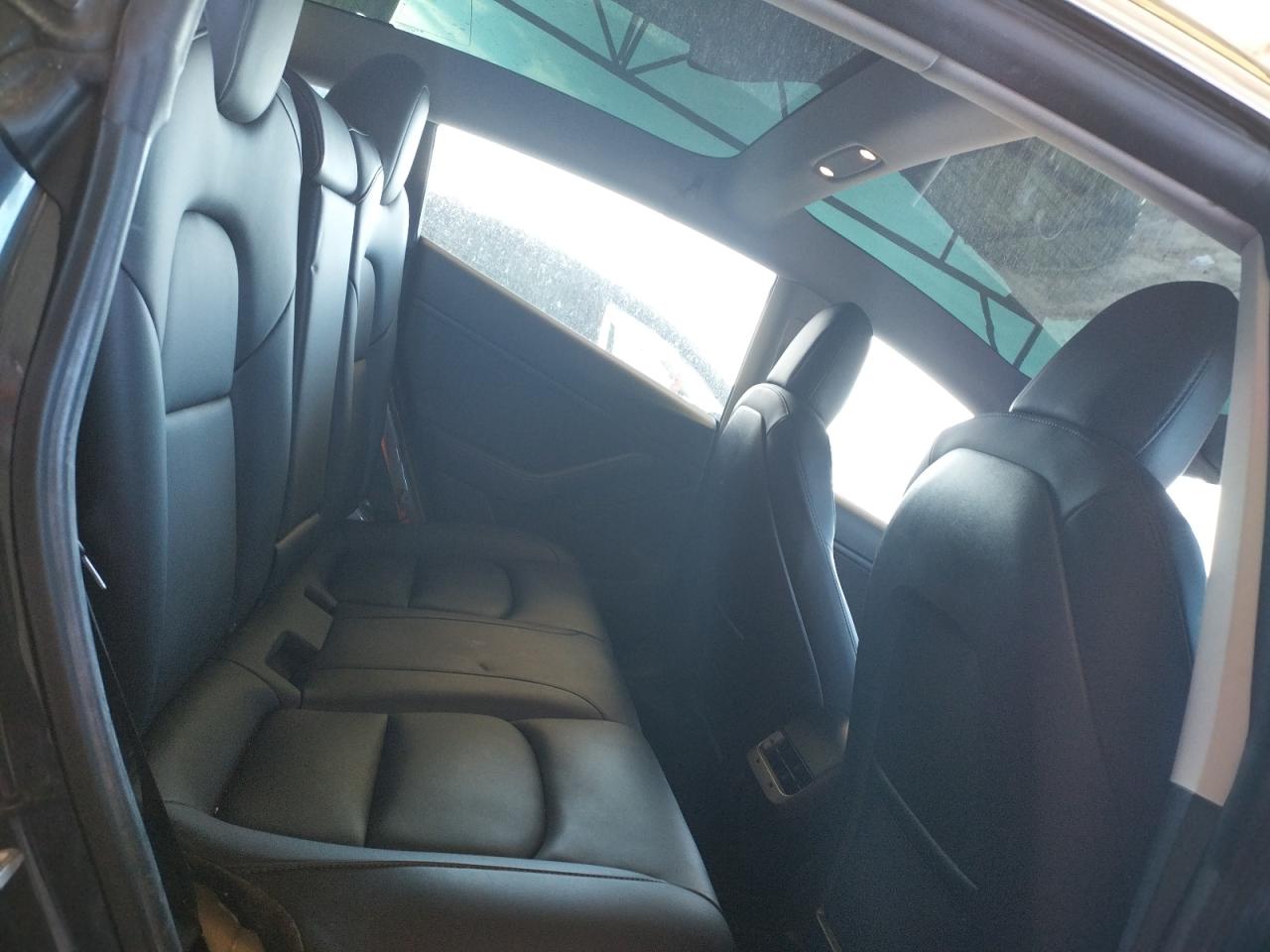 Photo 6 from auction – 2020 TESLA MODEL 3 with VIN 5YJ3E1EB8LF635696