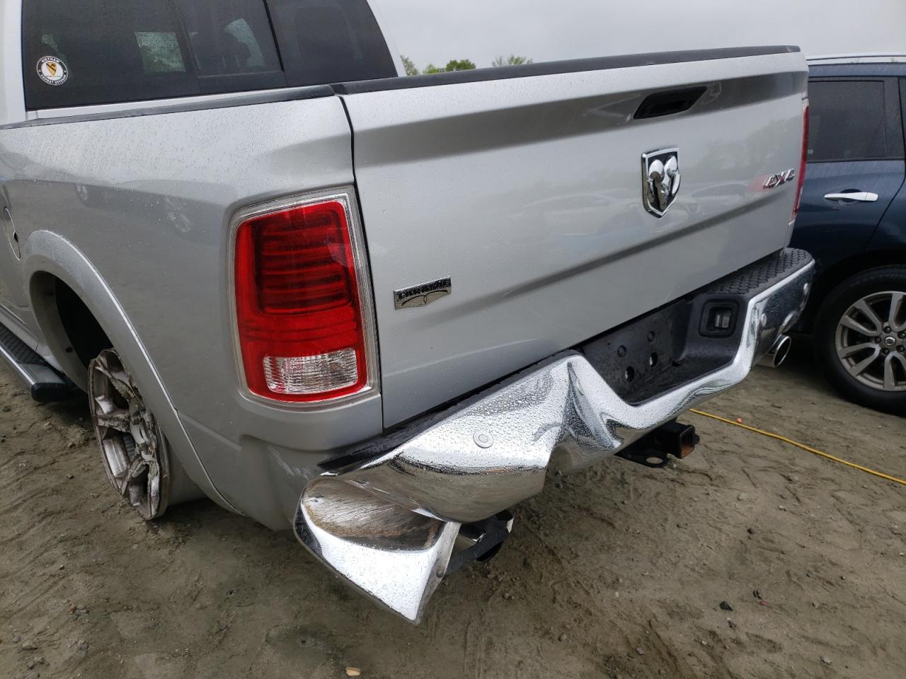 Photo 9 from auction – 2018 RAM 1500 LARAM with VIN 1C6RR7NT8JS212036